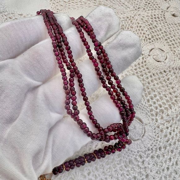 Vintage Plum Color Garnet Necklace with Garnet Tone Rhinestones &  Faux Pearls - Picture 9 of 10